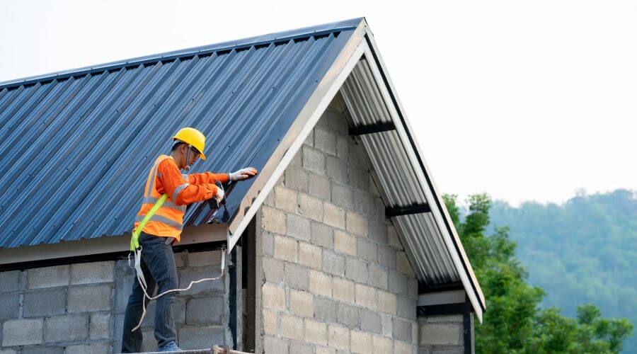 Expert top industrial roofings services in Findlay, IL